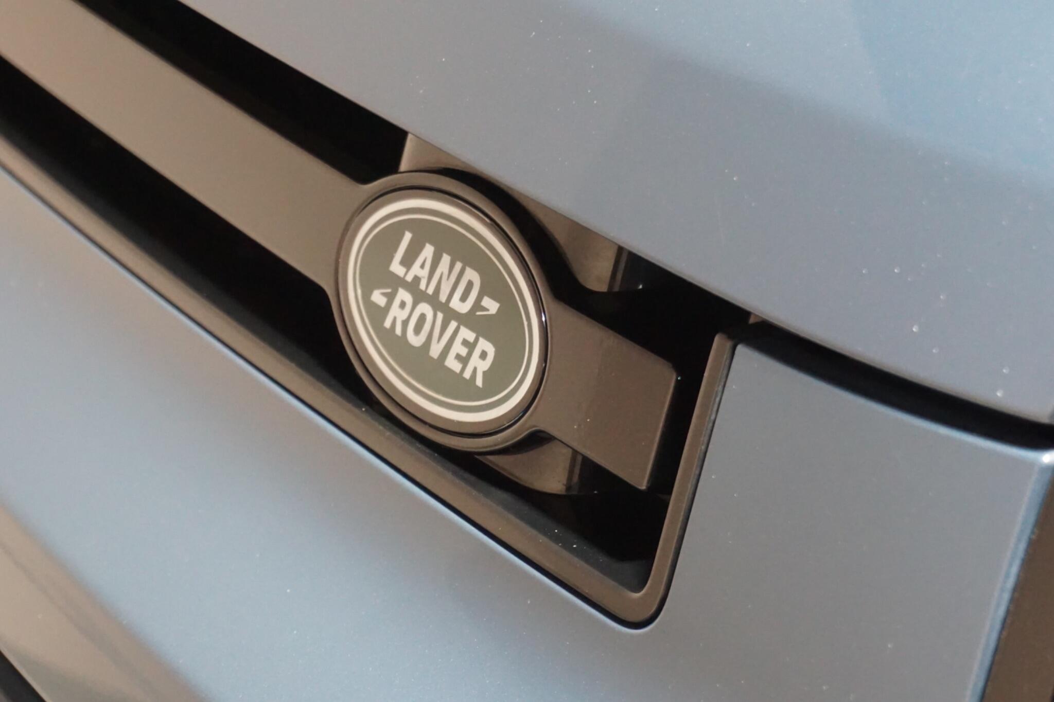 Land Rover Defender 90 3.0 D250 MHEV X-Dynamic HSE SUV 3dr Diesel Auto 4WD Euro 6 (s/s) (250 ps)